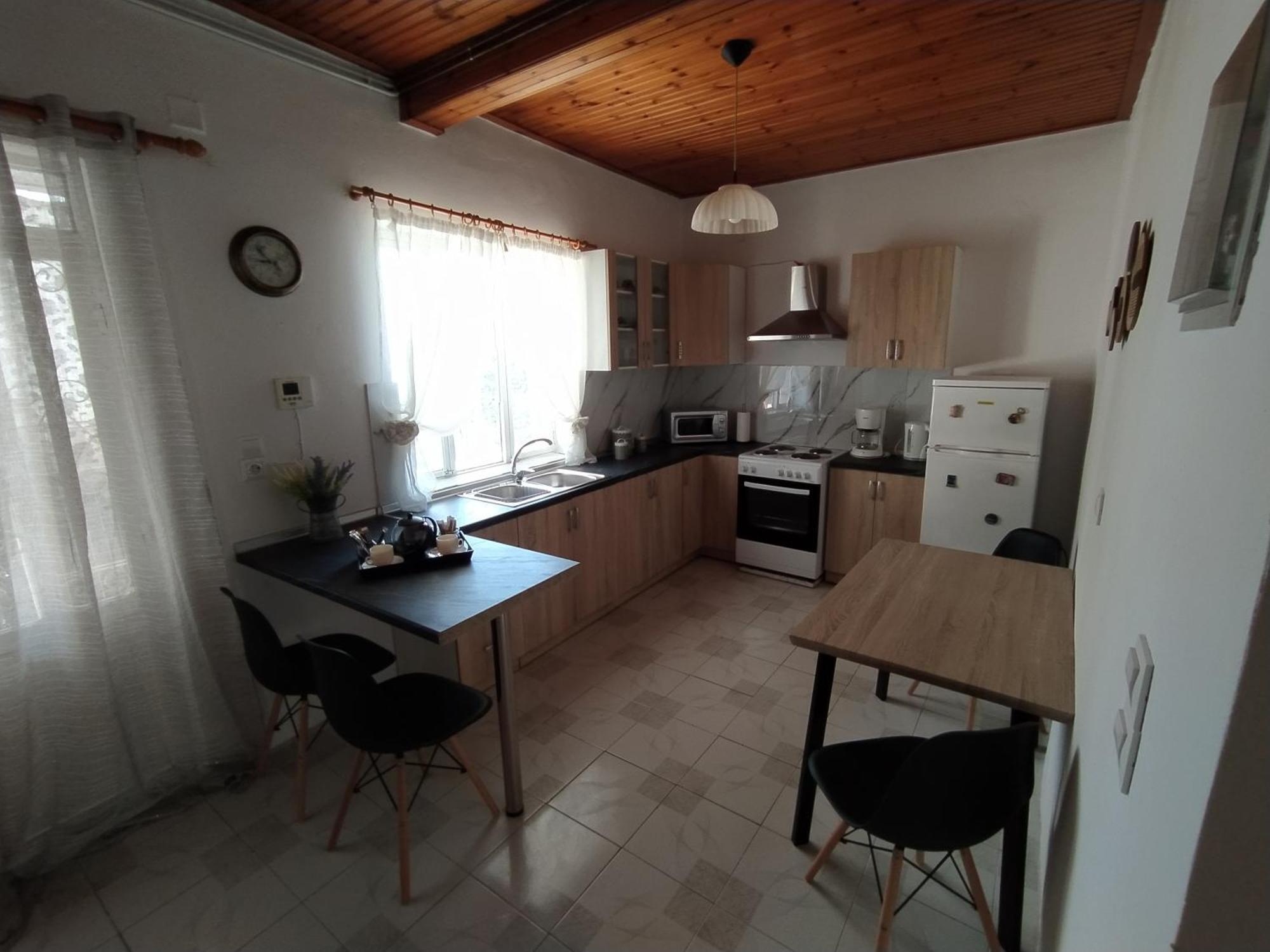 Apartment Klio's House Samos Town
